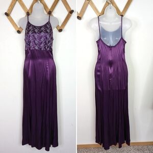 Jessica McClintock Gunne Sax Vintage Satin Embroidered Trumpet Formal Dress